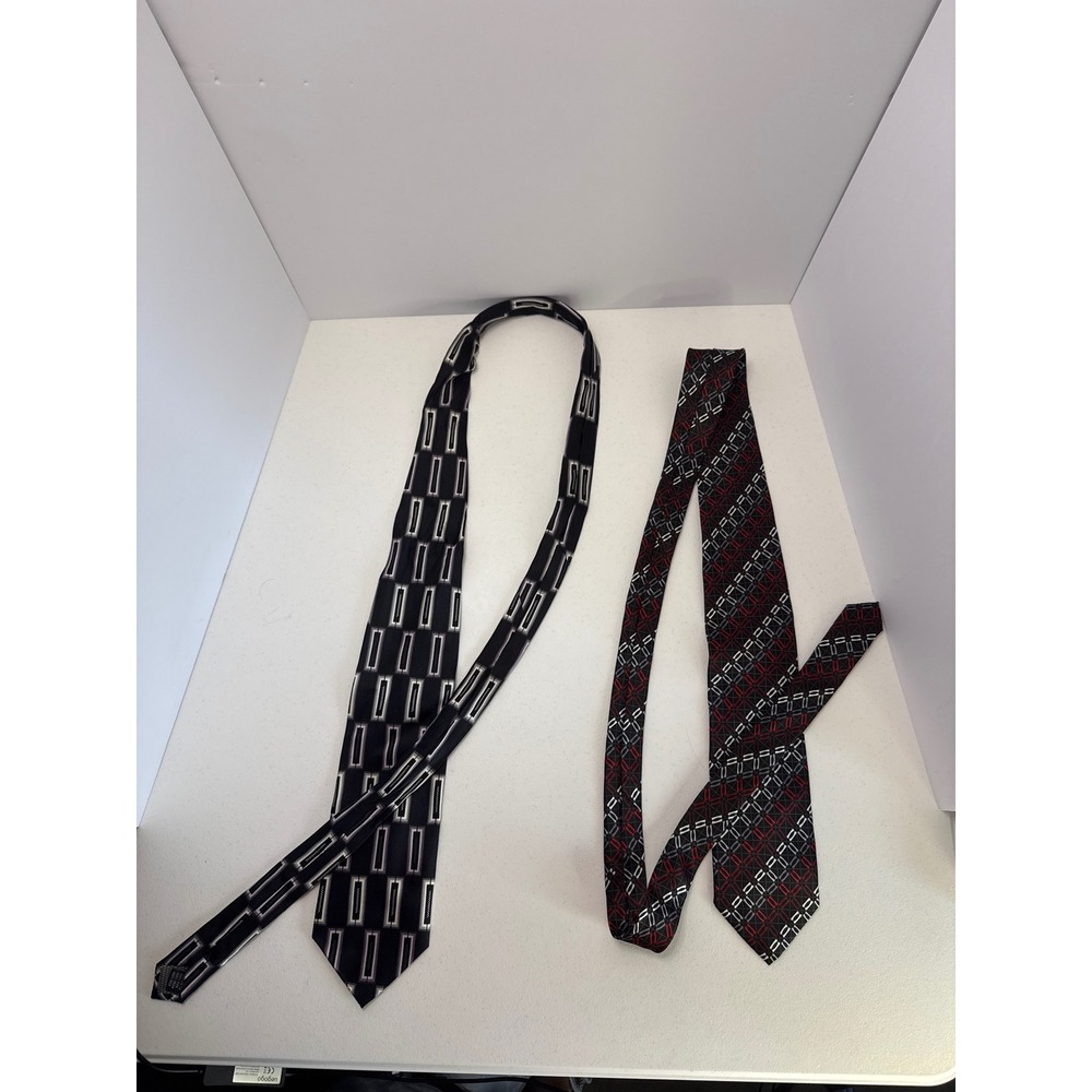 Croft & Barrow Mens 100% Silk Necktie Lot 2 Geometric Purple Red Black Grey Tie